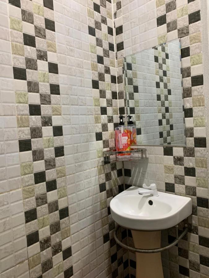 Aina Guest House Кота Бару Екстериор снимка