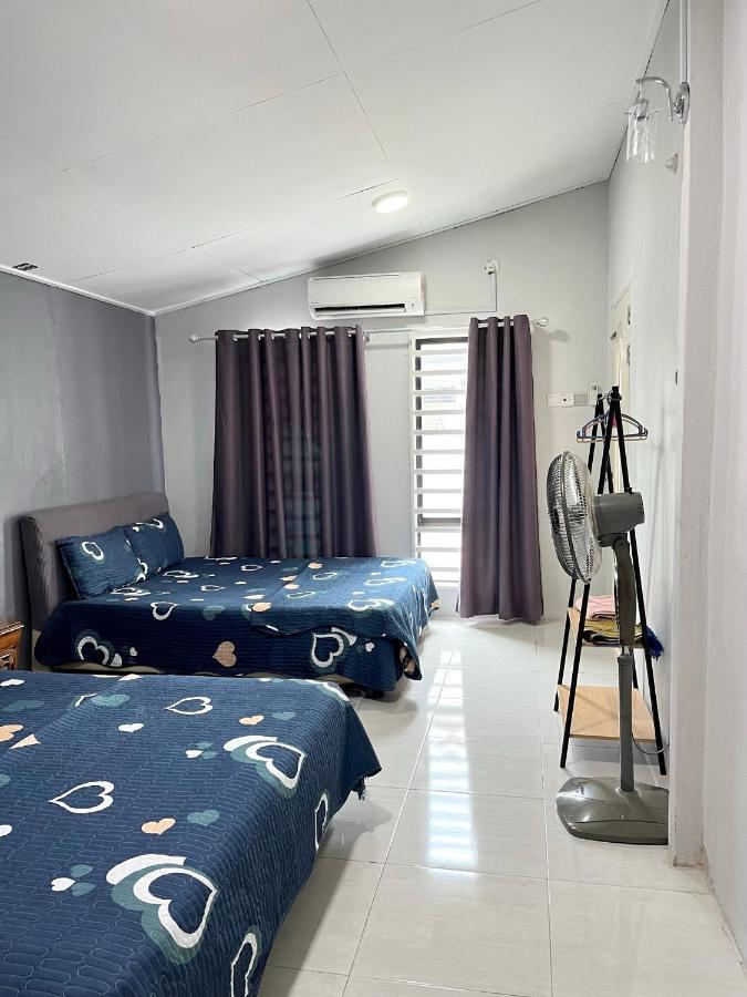 Aina Guest House Кота Бару Екстериор снимка